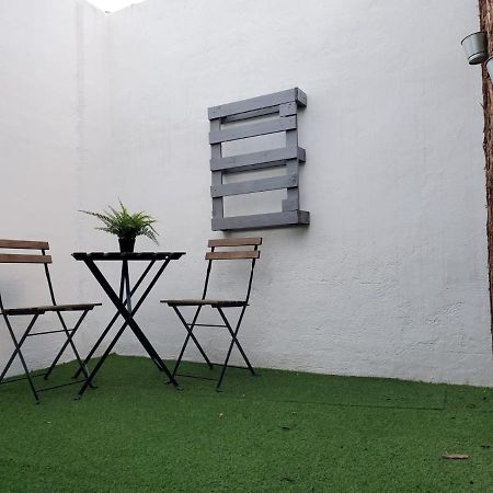 Small And Cozy Rooms - G Valencia Exterior photo
