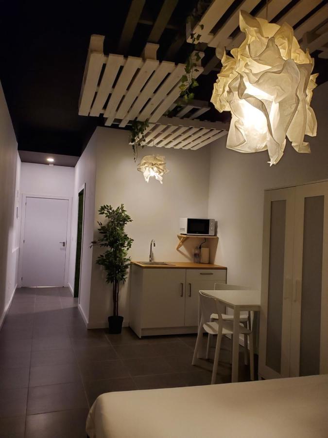 Small And Cozy Rooms - G Valencia Exterior photo