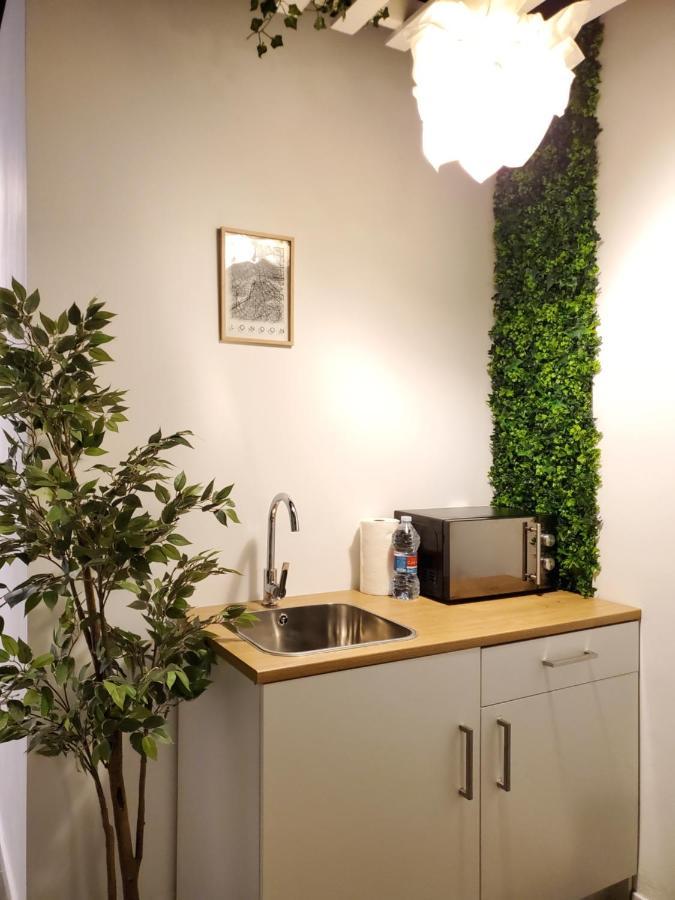 Small And Cozy Rooms - G Valencia Exterior photo