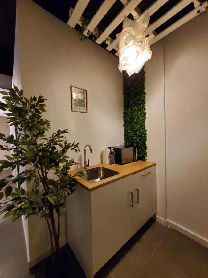 Small And Cozy Rooms - G Valencia Exterior photo