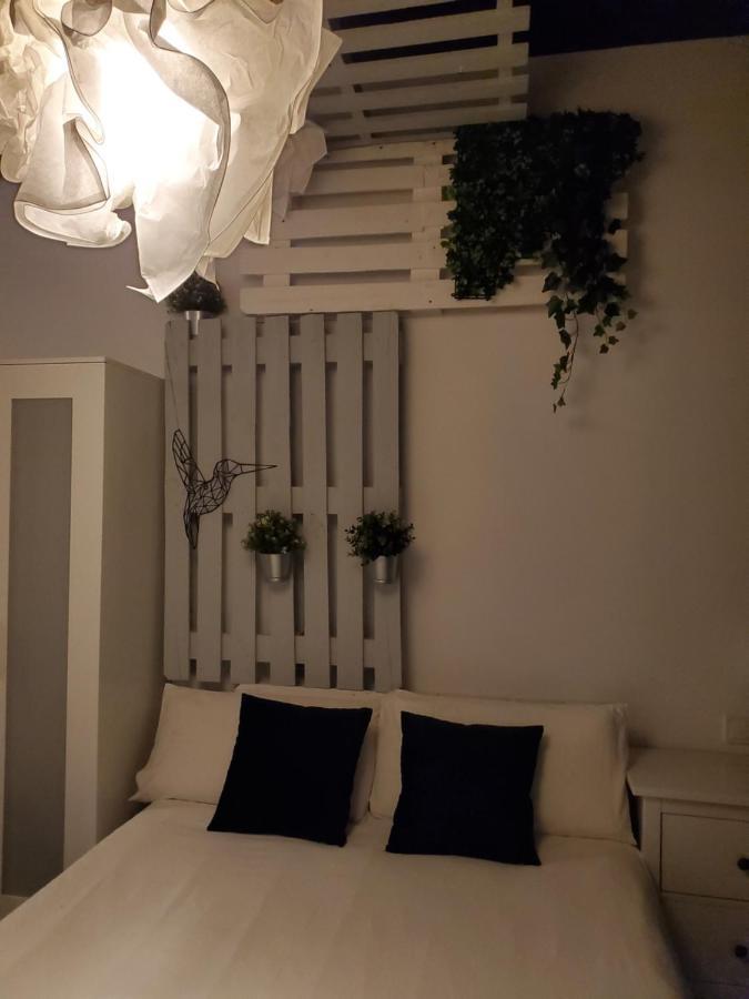 Small And Cozy Rooms - G Valencia Exterior photo