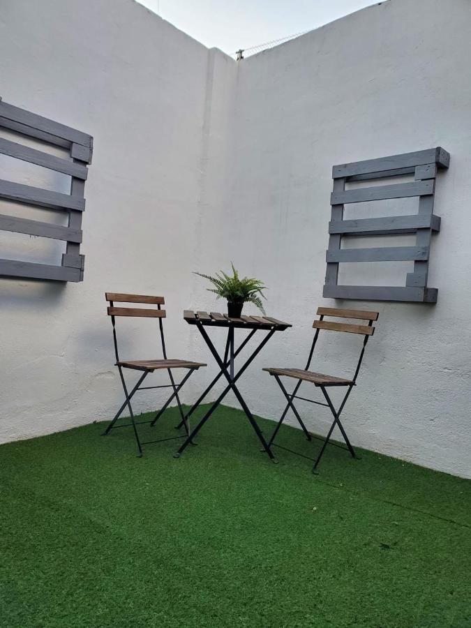 Small And Cozy Rooms - G Valencia Exterior photo