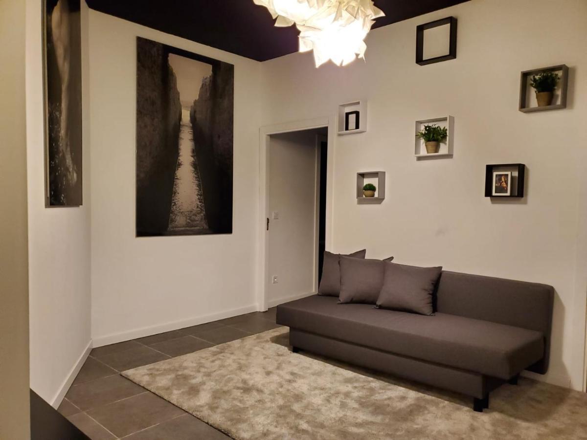 Small And Cozy Rooms - G Valencia Exterior photo